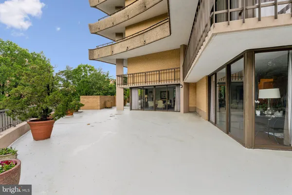 $1,250,000 | 4200 Massachusetts Avenue Northwest, Unit 106, Washington, DC 20016