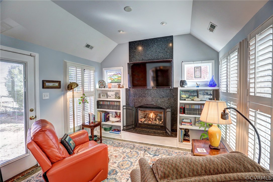 1210 Whitby Road Richmond, VA 23227 - Photo 10 of 47 Gallery Image 10