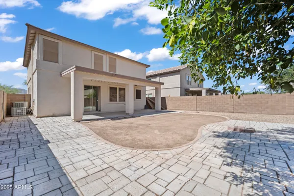 $395,000 | 3232 West St Anne Avenue, Phoenix, AZ 85041