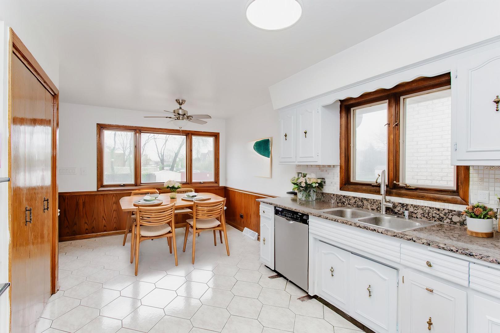 8706 West Stolting Road Niles, IL 60714 - Photo 5 of 18