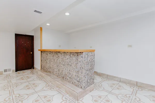 $534,900 | 8706 West Stolting Road, Niles, IL 60714