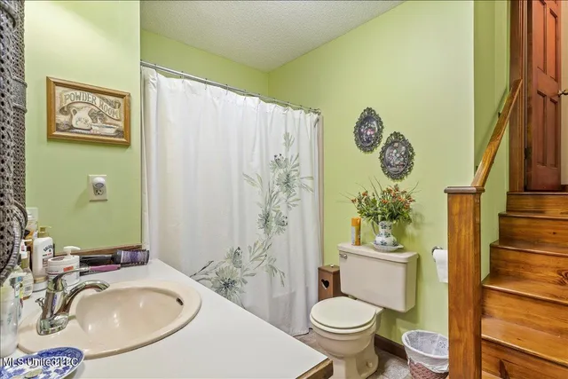 $1,260,000 | 121 Cemetery Road, Tylertown, MS 39667