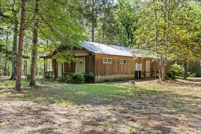 $1,260,000 | 121 Cemetery Road, Tylertown, MS 39667