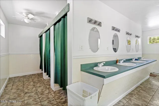 $1,260,000 | 121 Cemetery Road, Tylertown, MS 39667