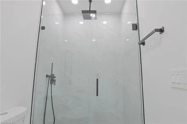 $499,999 | 847 Duplex Street East, Lehigh Acres, FL 33974