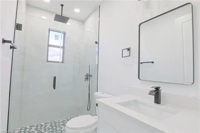 $499,999 | 847 Duplex Street East, Lehigh Acres, FL 33974