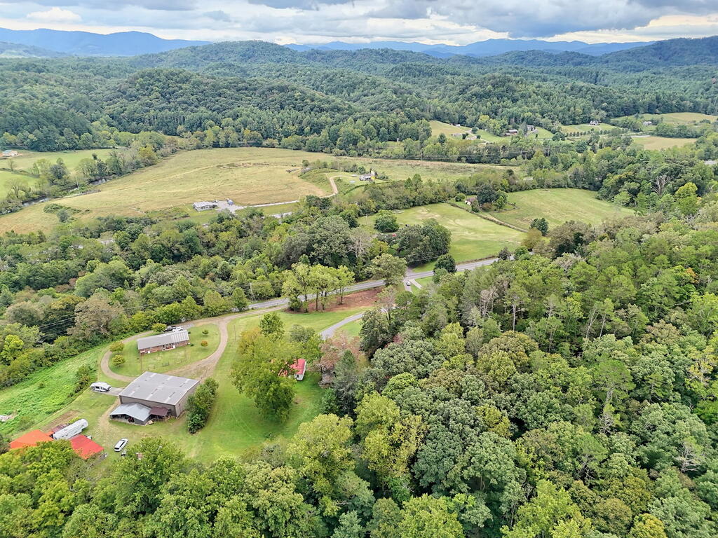 565 Tomotla Road Marble, NC 28905 - Photo 32 of 37 Gallery Image 32