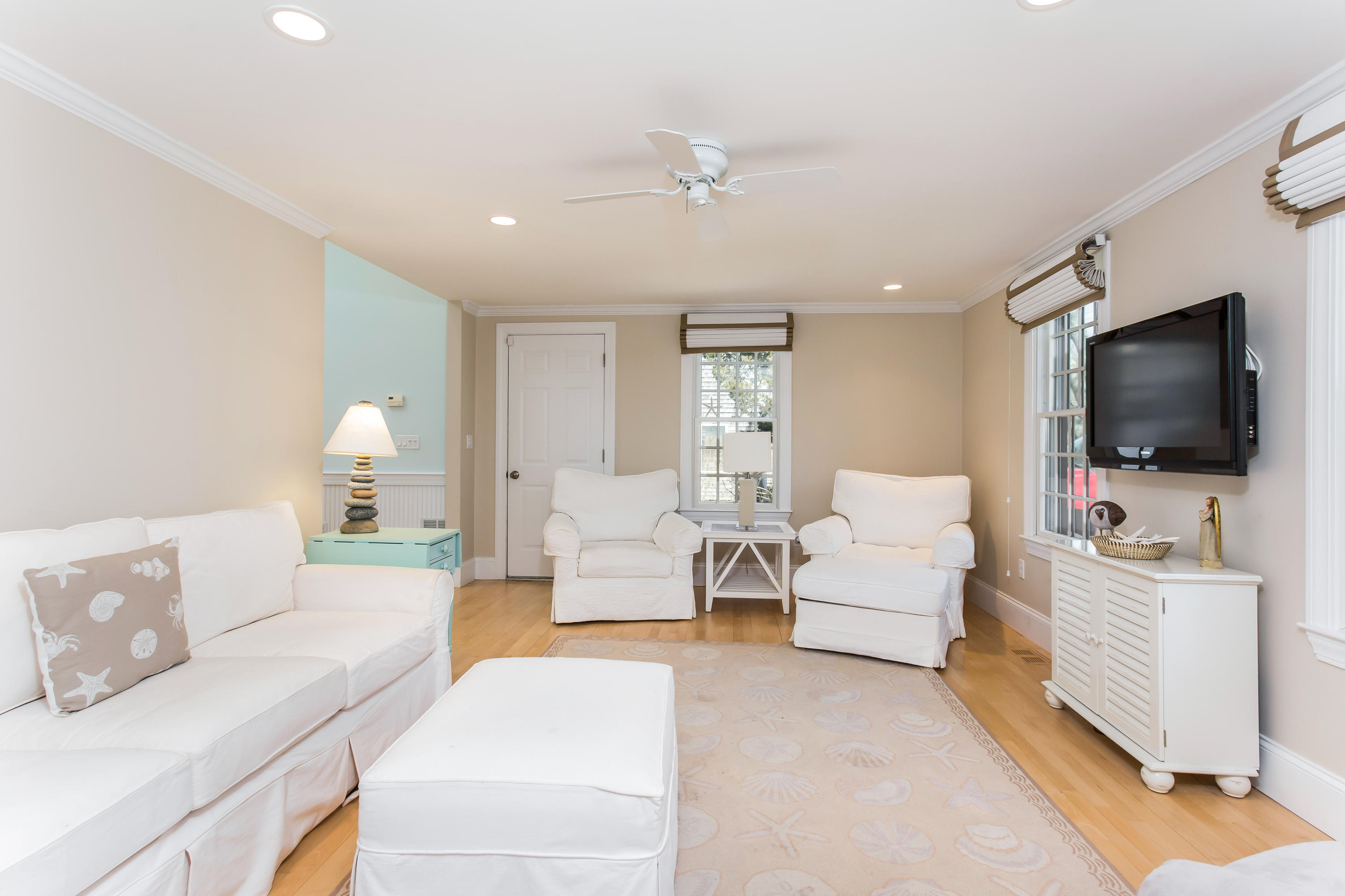 99 Tower Hill Road Osterville, MA 02655 - Photo 8 of 19 007-Living_Room-5550548-large