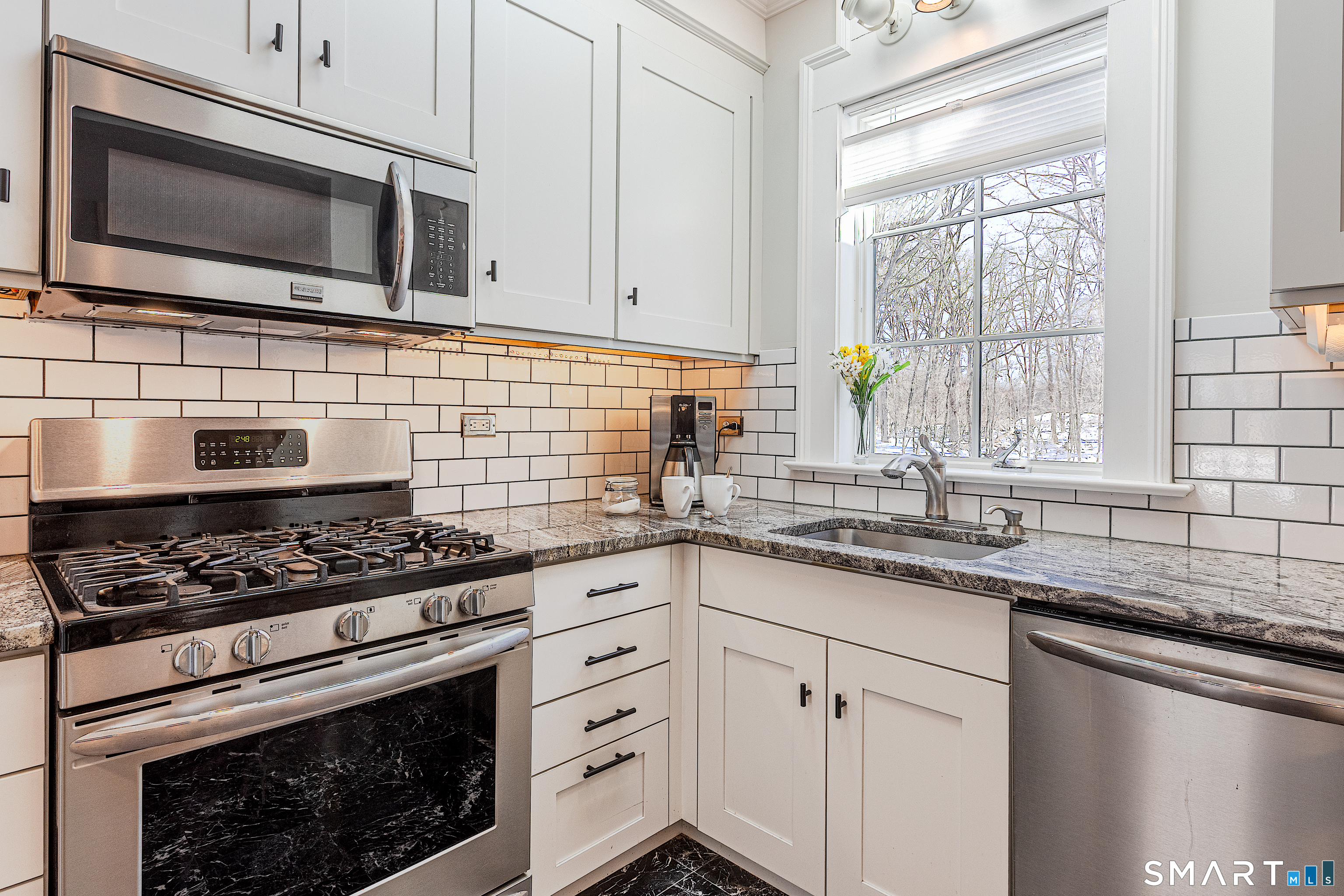 93 Toddy Hill Road Newtown, CT 06482 - Photo 18 of 41