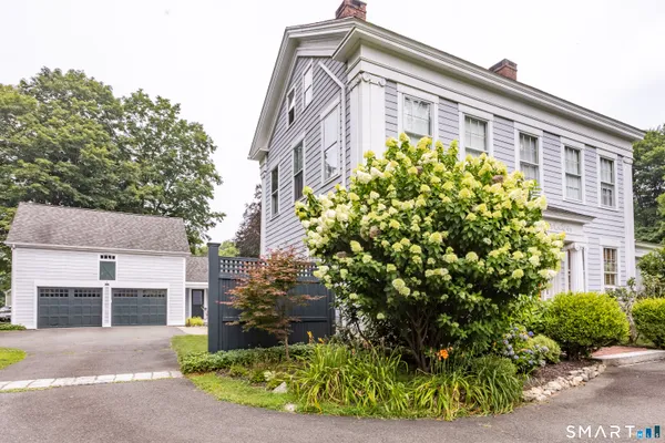 $929,900 | 93 Toddy Hill Road, Newtown, CT 06482