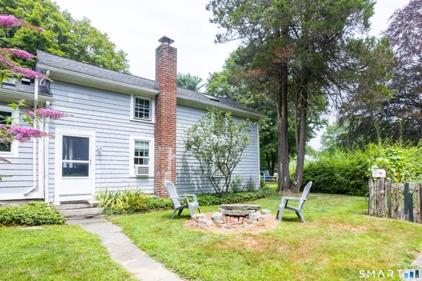$929,900 | 93 Toddy Hill Road, Newtown, CT 06482