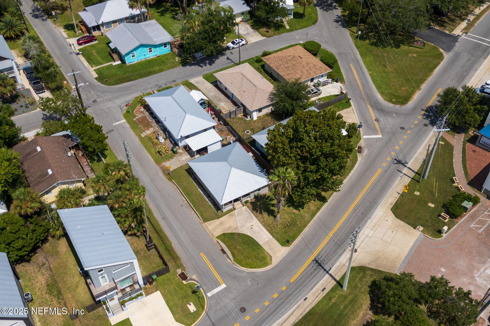 335 Riberia Street St. Augustine, FL 32084 - Photo 3 of 41 335_RS-2