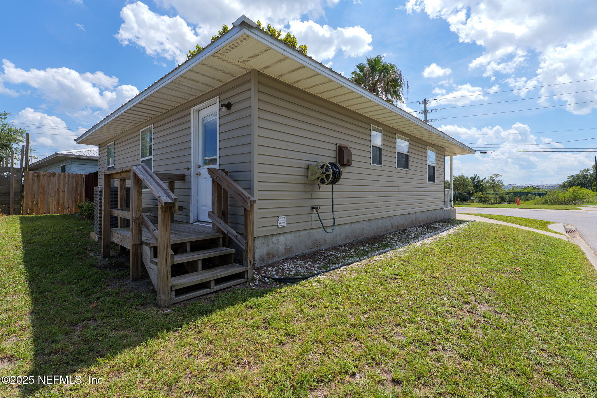 335 Riberia Street St. Augustine, FL 32084 - Photo 5 of 41 335_RS-8