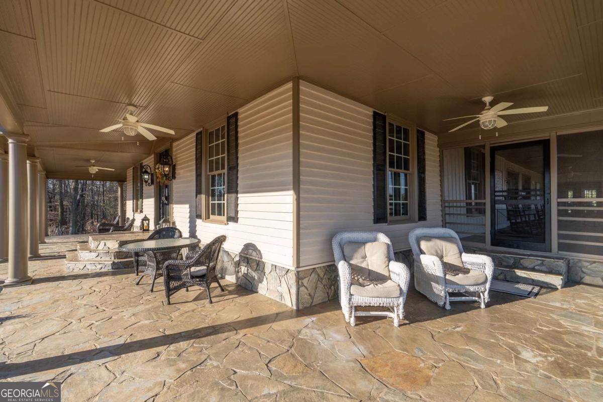 7527 Highway 326 Commerce, GA 30530 - Photo 12 of 100