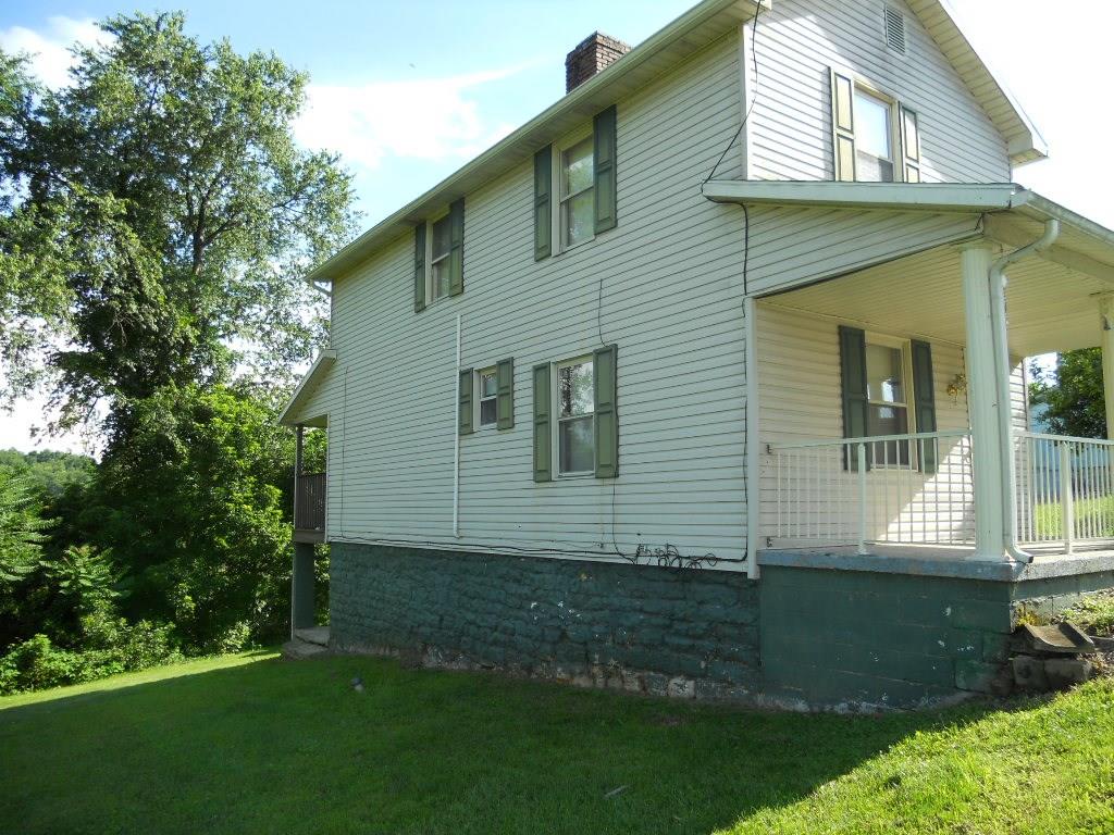 322 4th Street Allison, PA 15413 - Photo 7 of 8 Gallery Image 7