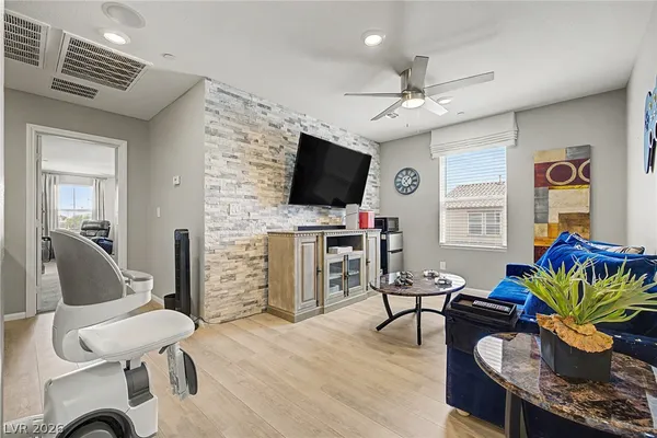$393,000 | 7012 Coyote Mesa Street, North Las Vegas, NV 89086