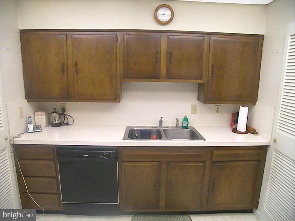 5503 Woodlyn Road Frederick, MD 21703 - Photo 18 of 30 Kitchen
