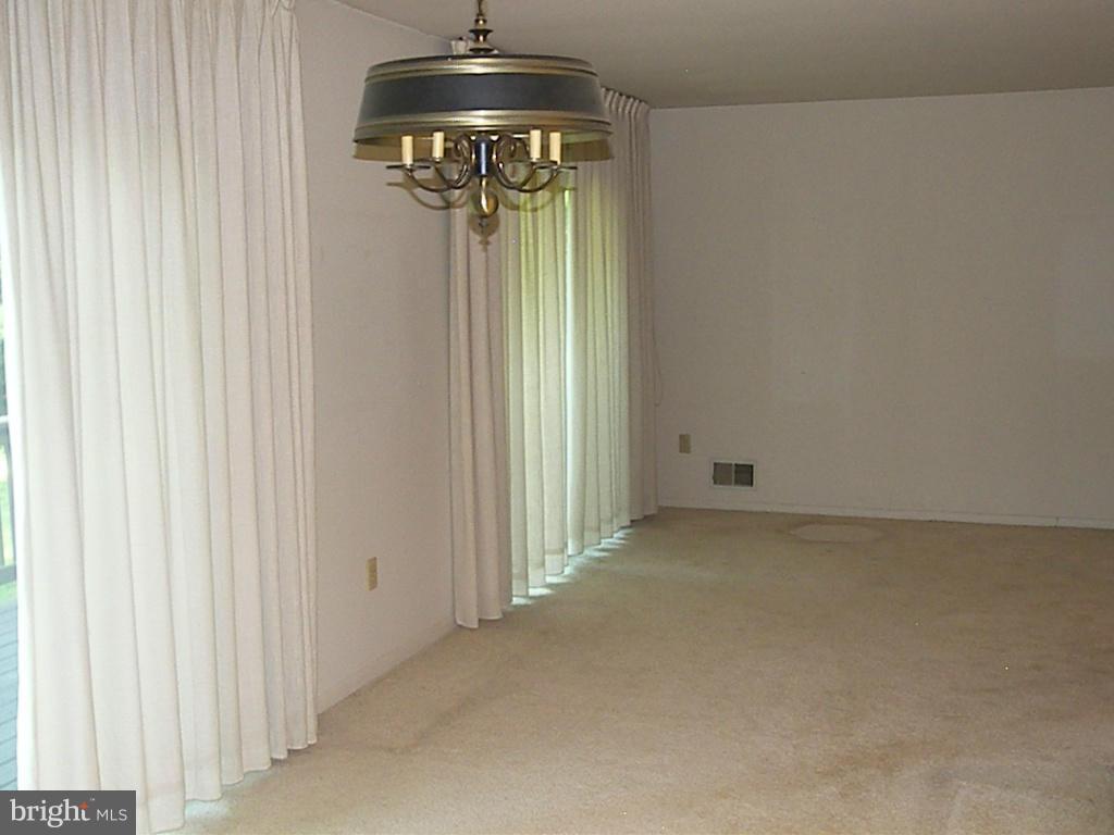 5503 Woodlyn Road Frederick, MD 21703 - Photo 22 of 30 Dining Rm/Living Room Combo- "L" Shaped