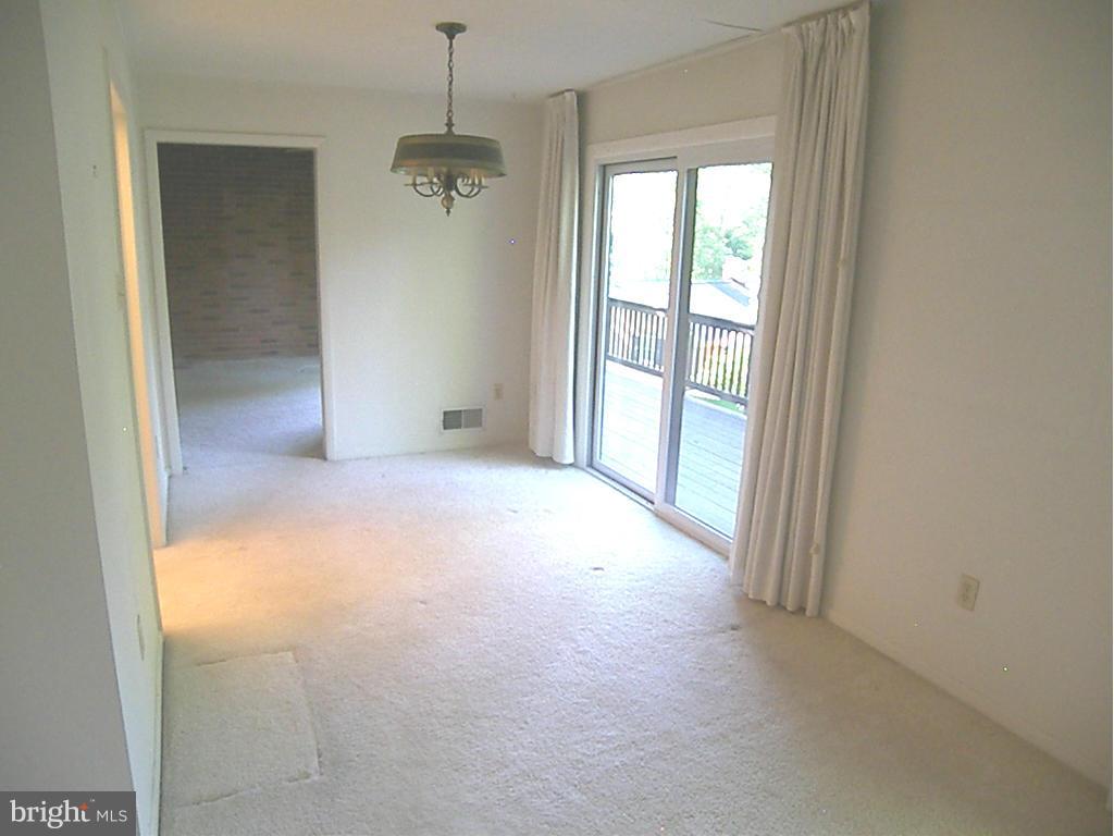 5503 Woodlyn Road Frederick, MD 21703 - Photo 24 of 30 Dining Room