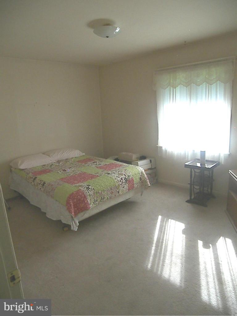 5503 Woodlyn Road Frederick, MD 21703 - Photo 28 of 30 Bedroom