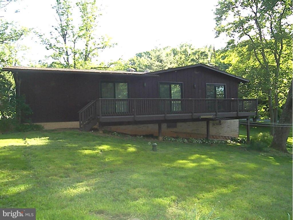 5503 Woodlyn Road Frederick, MD 21703 - Photo 8 of 30 Exterior (Rear)