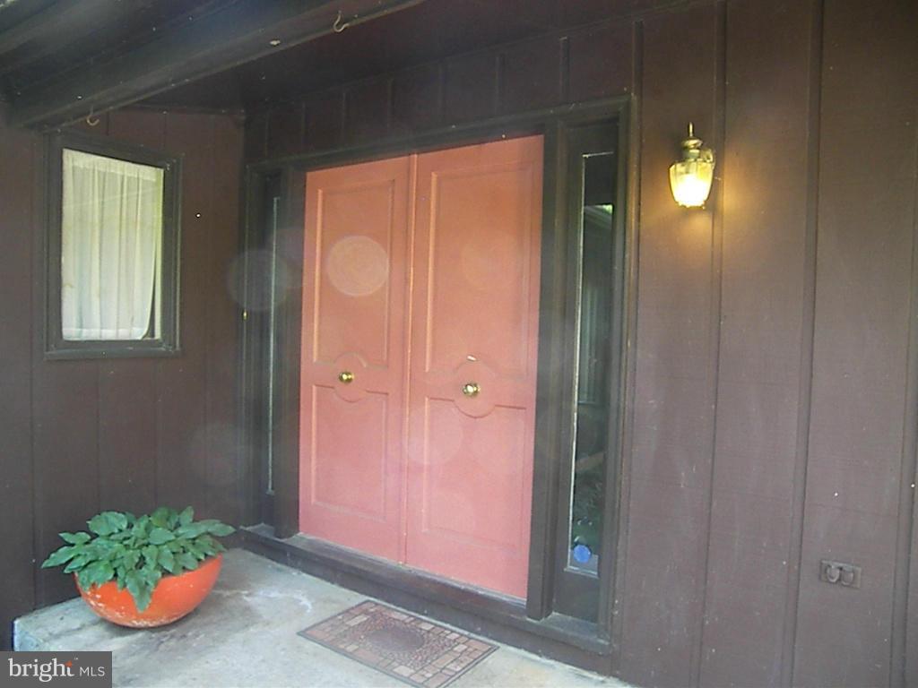5503 Woodlyn Road Frederick, MD 21703 - Photo 10 of 30 Exterior (General)