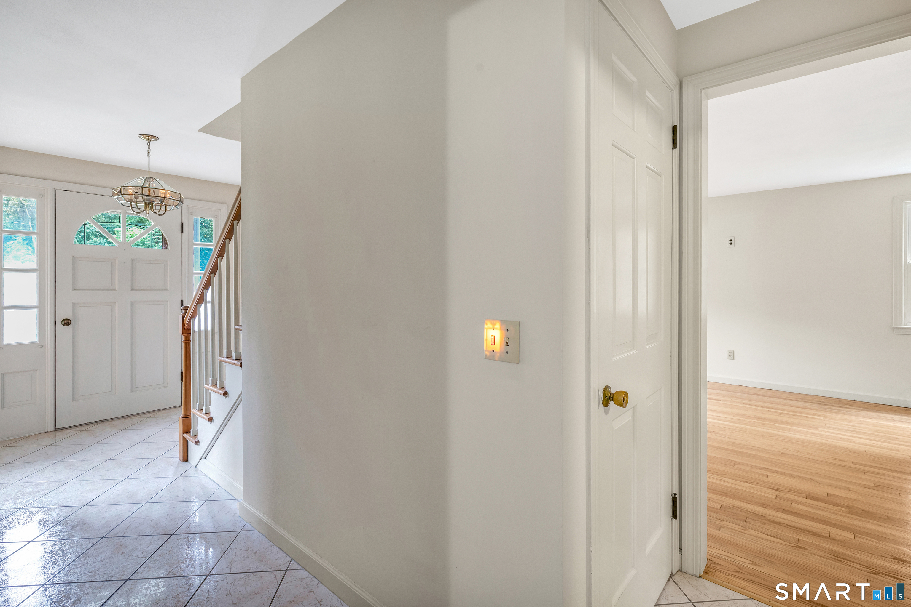 63 Marathon Road Trumbull, CT 06611 - Photo 14 of 40 Gallery Image 14
