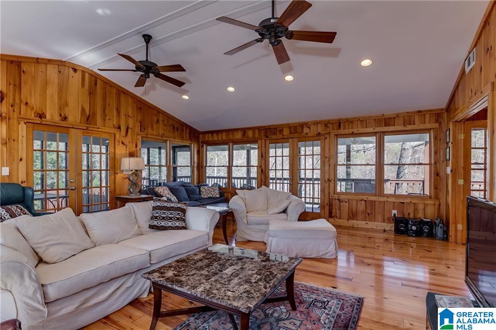 17194 Searcy Road Northport, AL 35475 - Photo 8 of 27