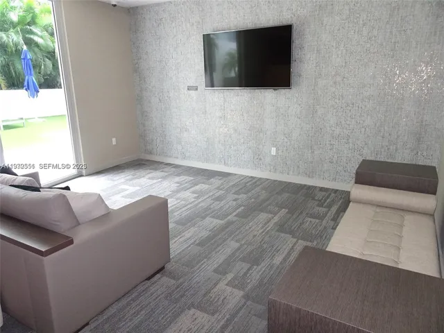 $2,750 | 1010 Southwest 2nd Avenue, Unit 1405, Miami, FL 33130