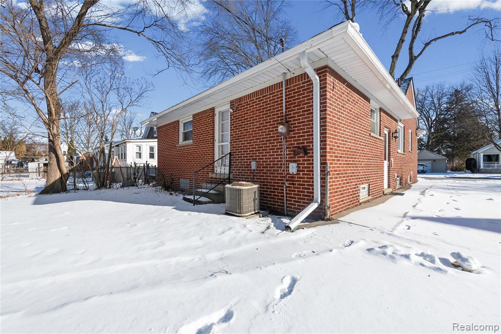 2722 Banner Street Dearborn, MI 48124 - Photo 30 of 32