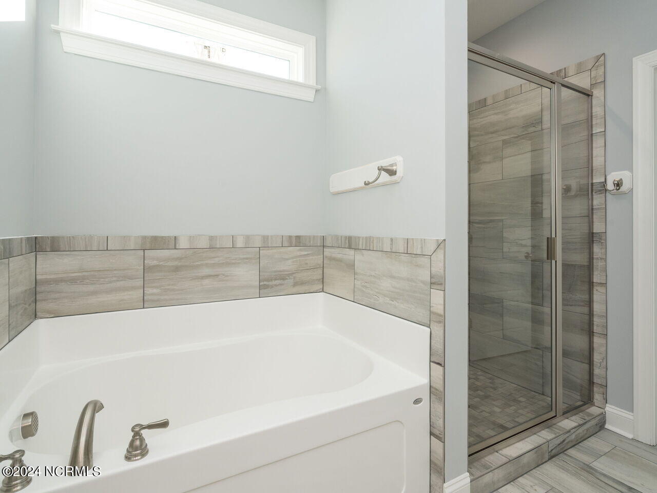 2002 Antioch Road Pikeville, NC 27863 - Photo 18 of 33 018-1280x960-primary-shower-and-tub