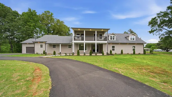$739,000 | 11115 Highway 193, Oakland, TN 38060