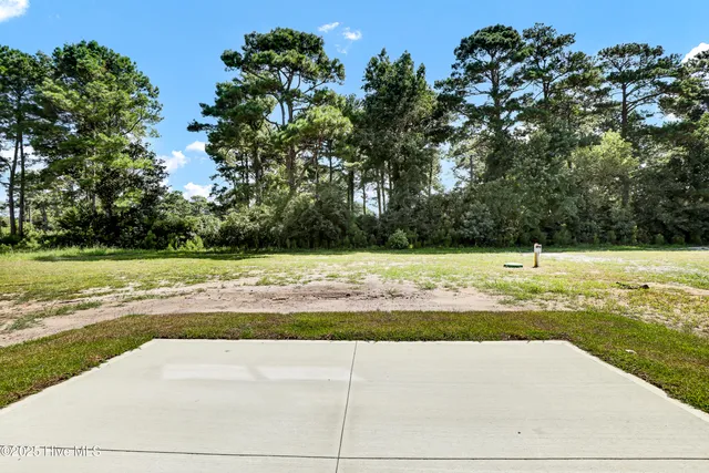 $372,900 | 163 Vista Cay Drive, Unit LOT 3, Hubert, NC 28539