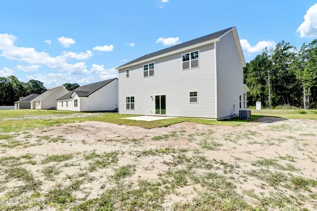 $372,900 | 163 Vista Cay Drive, Unit LOT 3, Hubert, NC 28539