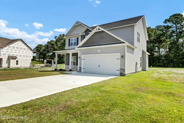 $372,900 | 163 Vista Cay Drive, Unit LOT 3, Hubert, NC 28539