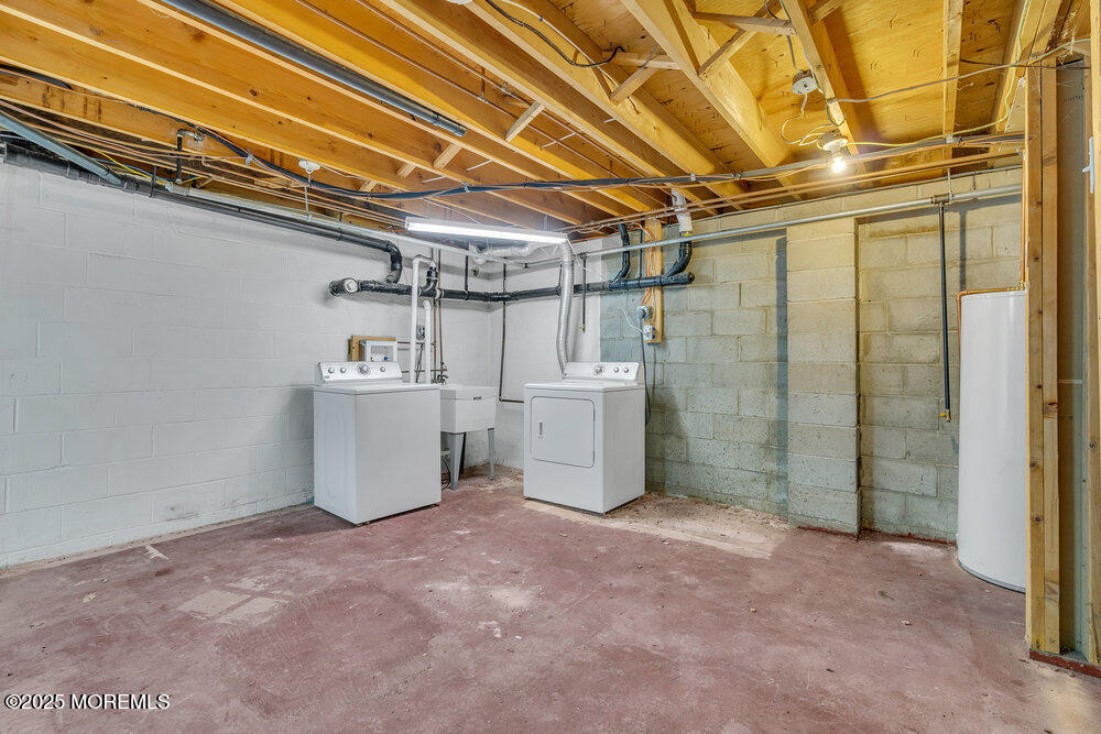 7 Cardinal Lane Howell, NJ 07731 - Photo 28 of 43 High Ceilings