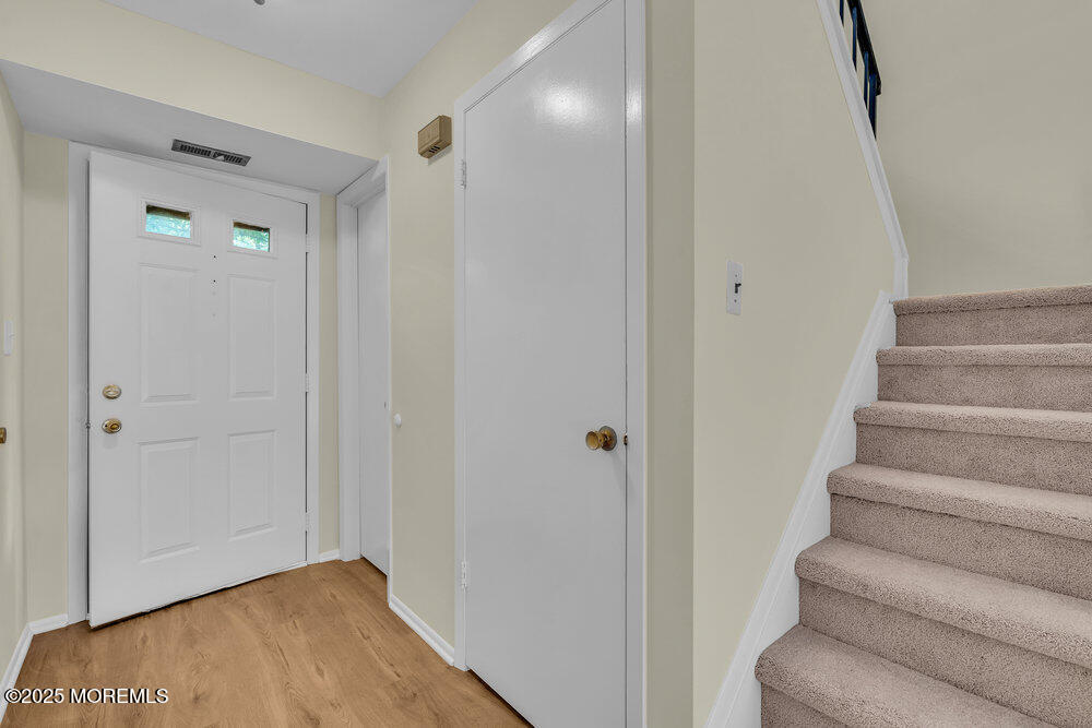 7 Cardinal Lane Howell, NJ 07731 - Photo 4 of 43 Foyer
