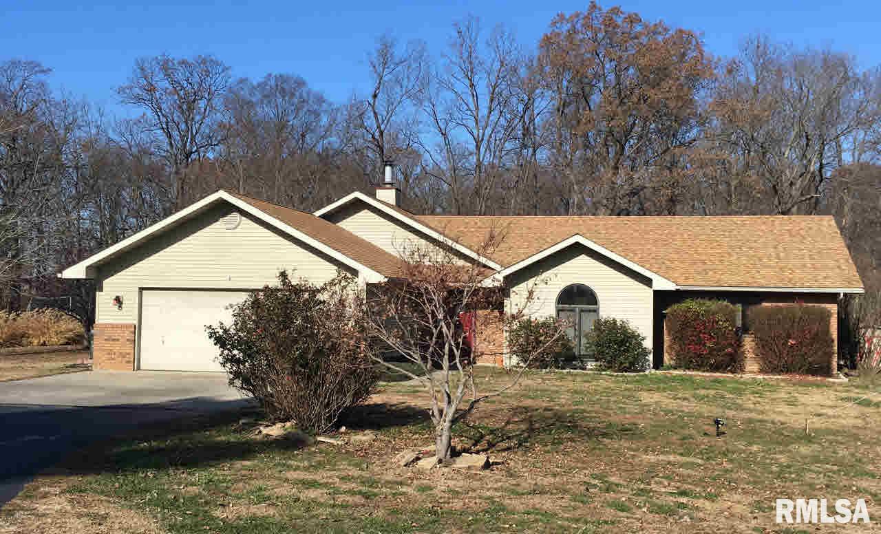 6572 Roberts Road Marion, IL 62959 - Photo 1 of 18 Gallery Image 1