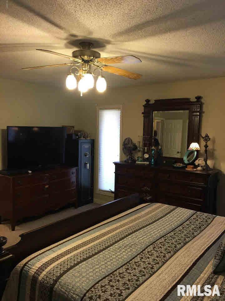 6572 Roberts Road Marion, IL 62959 - Photo 13 of 18 Gallery Image 13