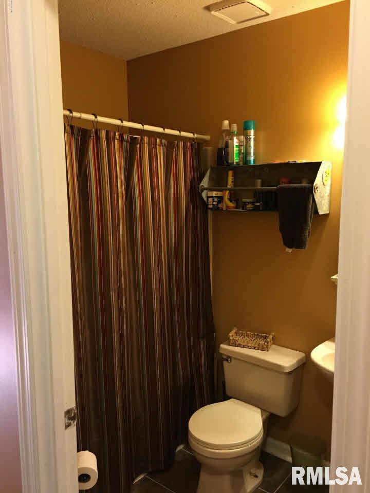 6572 Roberts Road Marion, IL 62959 - Photo 15 of 18 Gallery Image 15
