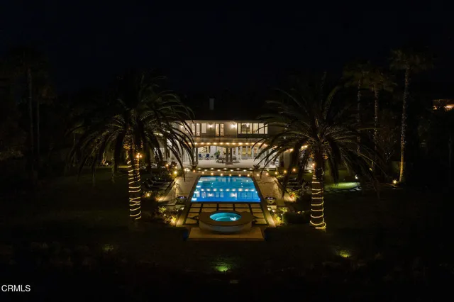 $5,695,000 | 1069 Corte Barroso, Camarillo, CA 93010