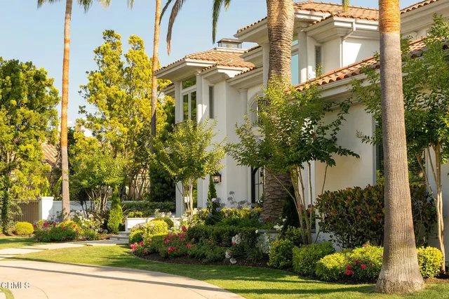 $5,695,000 | 1069 Corte Barroso, Camarillo, CA 93010