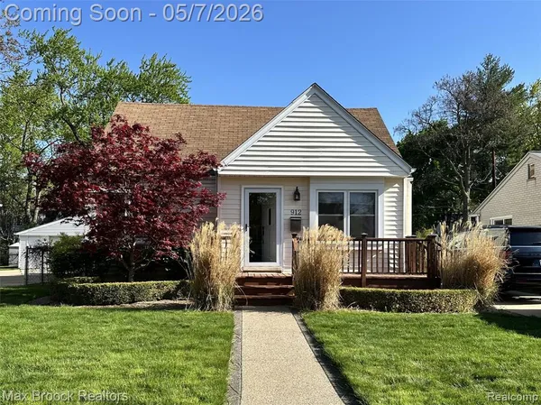 $3,000 | 912 Woodsboro Drive, Royal Oak, MI 48067