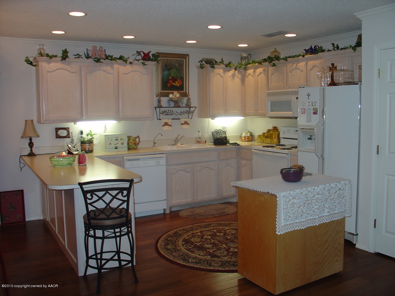 7002 Thunder Road Amarillo, TX 79119 - Photo 4 of 19 Kitchen