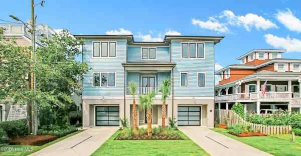 $3,245,000 | 106 North Glimmering Glass Lane, Hampstead, NC 28443