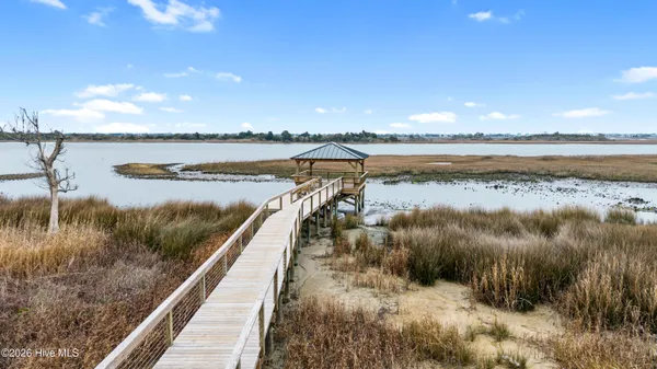 $3,245,000 | 106 North Glimmering Glass Lane, Hampstead, NC 28443