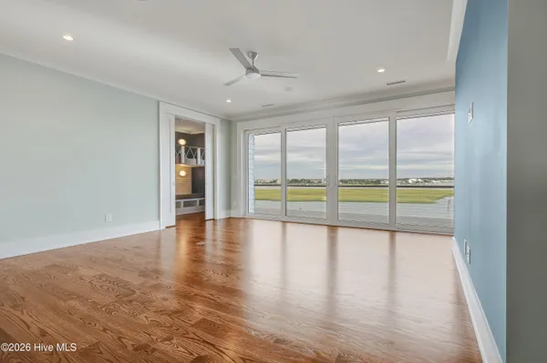 $3,245,000 | 106 North Glimmering Glass Lane, Hampstead, NC 28443