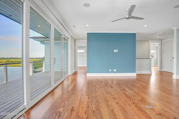 $3,245,000 | 106 North Glimmering Glass Lane, Hampstead, NC 28443