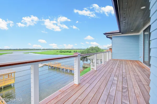 $3,245,000 | 106 North Glimmering Glass Lane, Hampstead, NC 28443