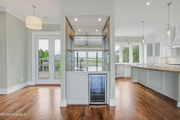 $3,245,000 | 106 North Glimmering Glass Lane, Hampstead, NC 28443